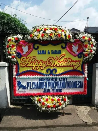 Karangan Bunga Pernikahan Brebes